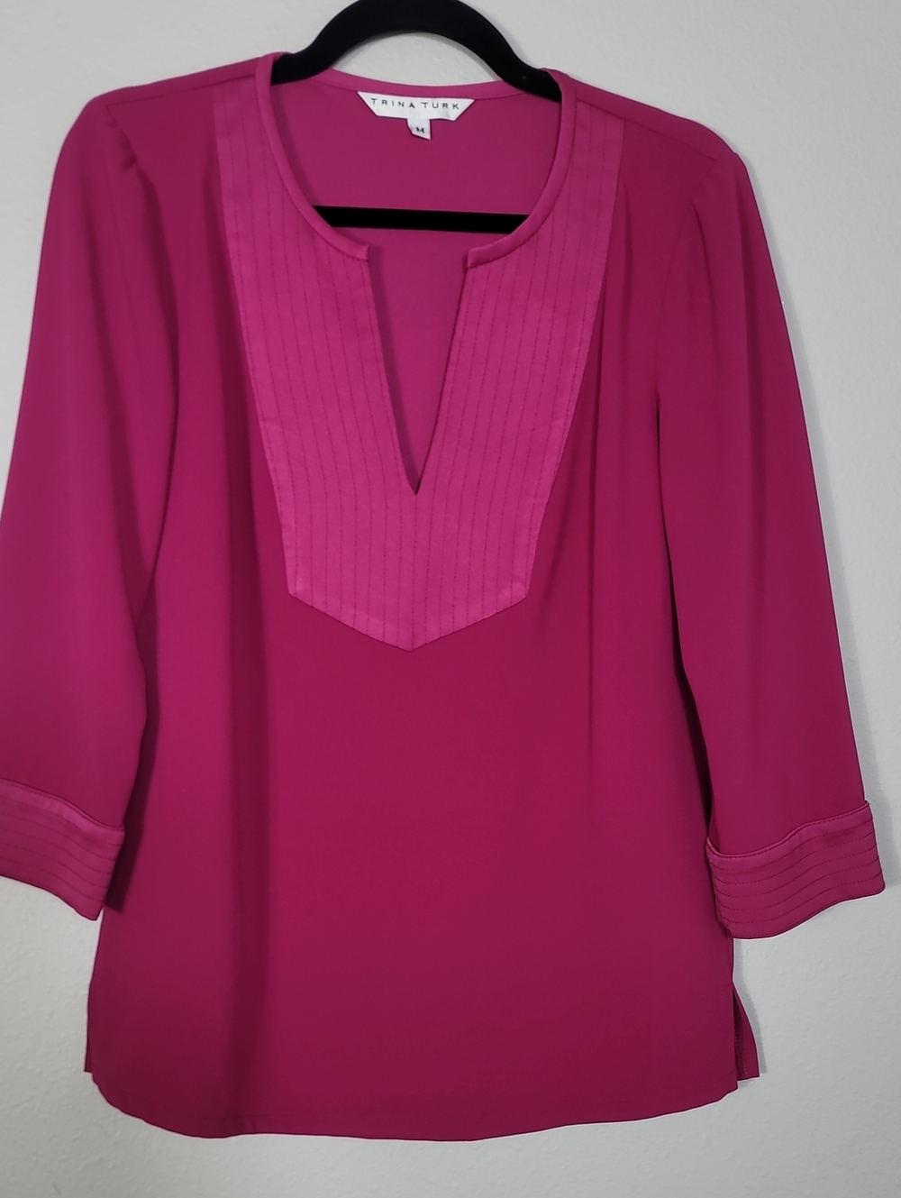 Trina Turk Berry Upbeat Top Blouse Size Medium Artsy Statement
